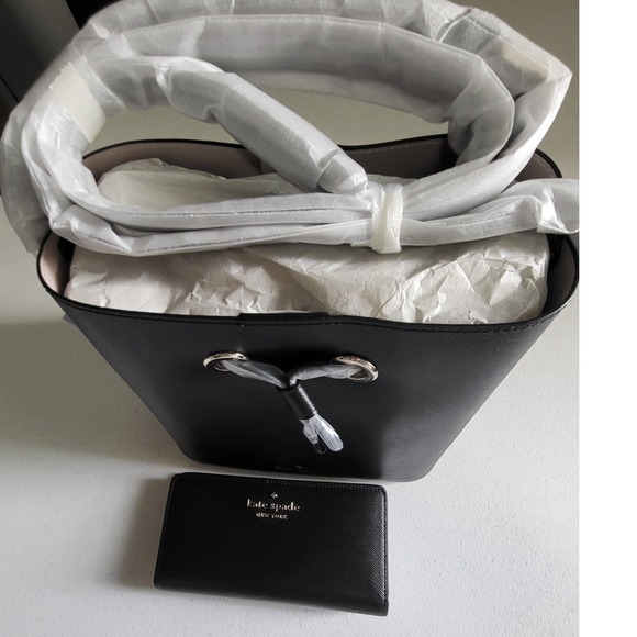 Kate Spade Black Saffiano Leather Bucket Bag and Slim Wallet Set K4378 NEW - Picture 8 of 9
